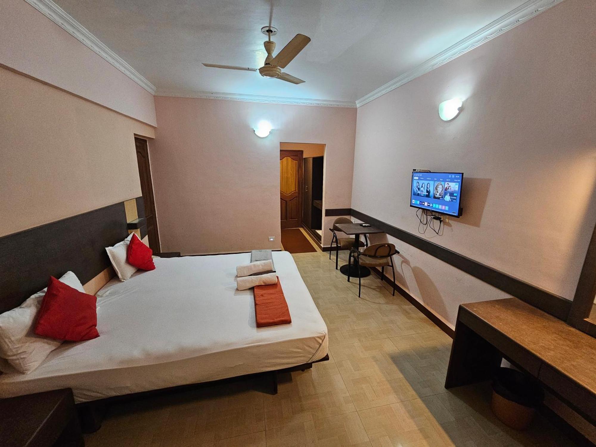 The Pentacon A Resort Canacona Exterior photo